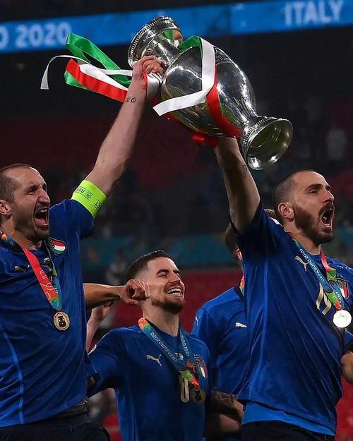 意大利无缘欧洲杯决赛（意大利欧洲杯决赛遗憾）